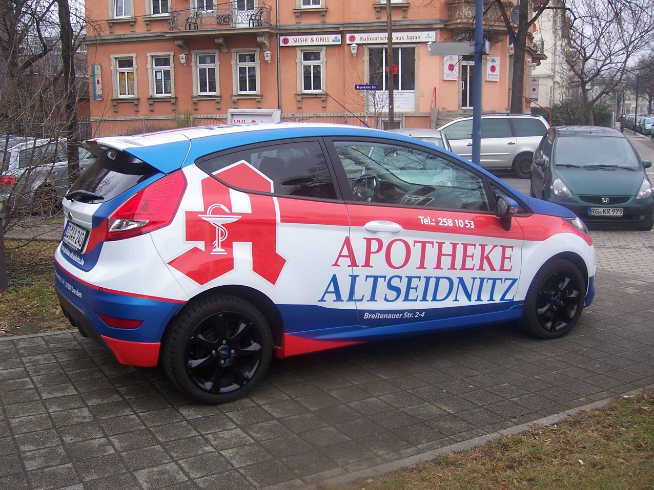 Klebebuchstaben FOLIENSCHNITT geplottet